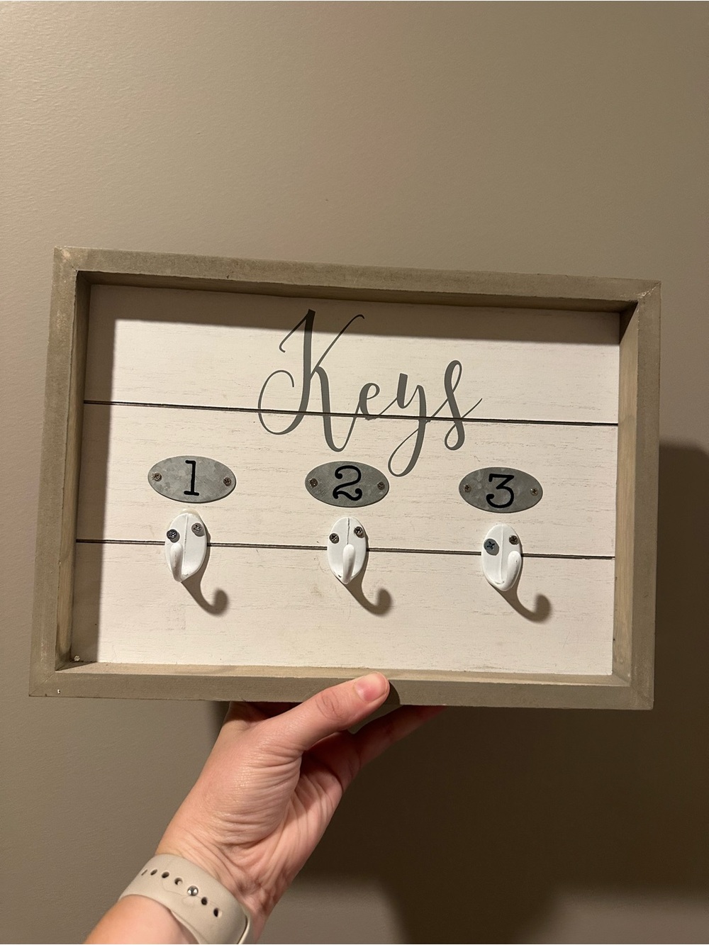 Keys Wall Hook Organizer in White and Gray